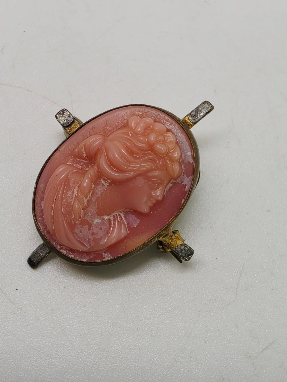 Antique Edwardian Pink Carved Cameo Brooch Gilt Brass C Clasp Victorian Cross